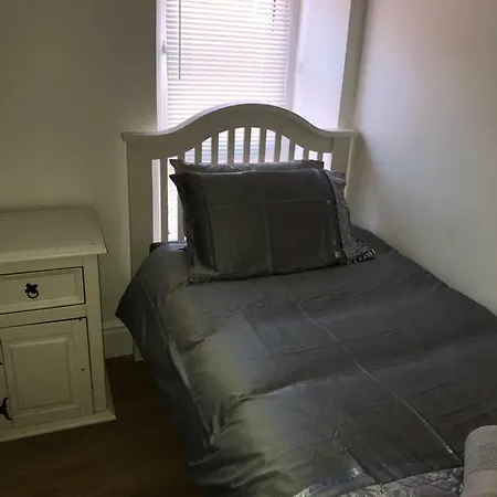 Holiday home Newly Refurbished 3 Bed House Close To City St Brigid St Cork